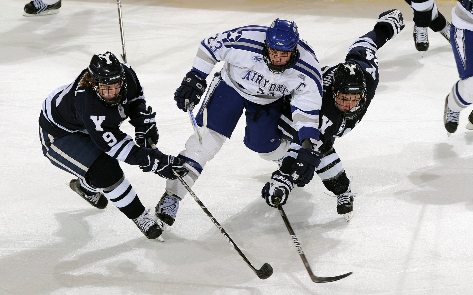 开yun体育-2025电竞“年度盛典”即将开启，谁最值得期待？